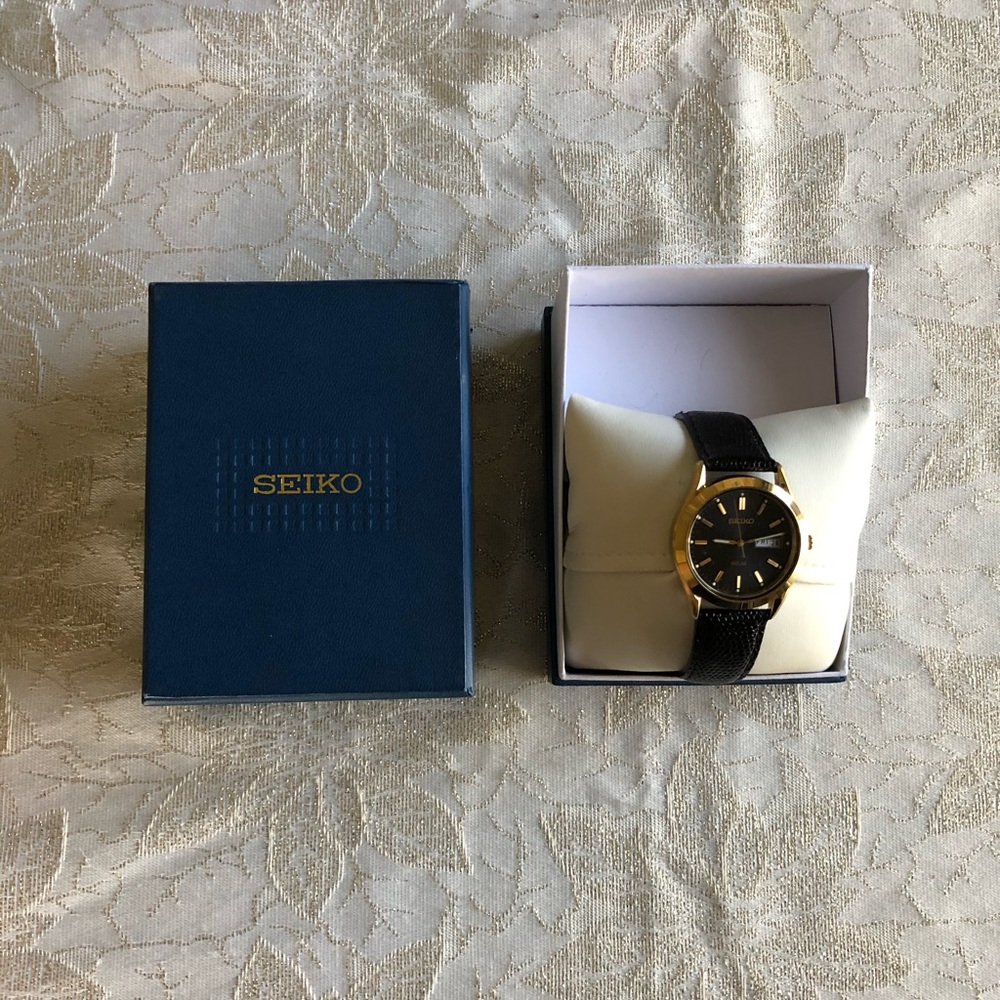 37mm Black/Gold Seiko Watch